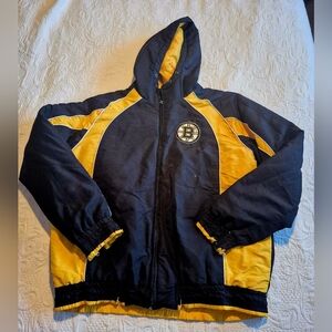 Boston Bruins men's size Large winter jacket  full zipper has several defects